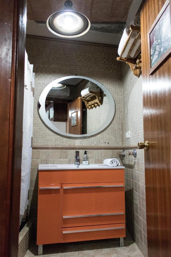Casa Cueva Picoesquina Villa กวาดิกซ์ ภายนอก รูปภาพ